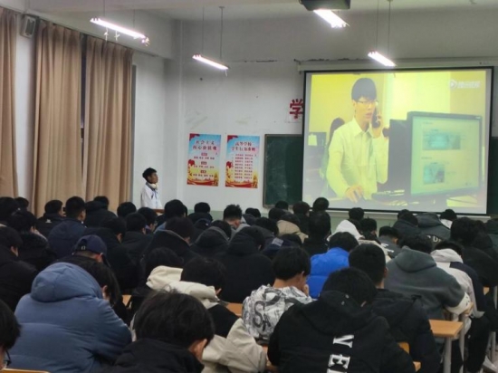 图示, 示意图

中度可信度描述已自动生成:ver1